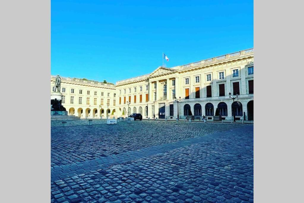 Ferienwohnung Superbe Loft 100M2 Proche Cathedrale Avec Parking Reims Exterior foto