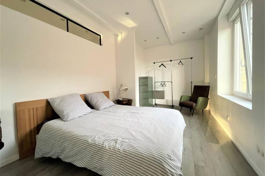 Ferienwohnung Superbe Loft 100M2 Proche Cathedrale Avec Parking Reims Exterior foto