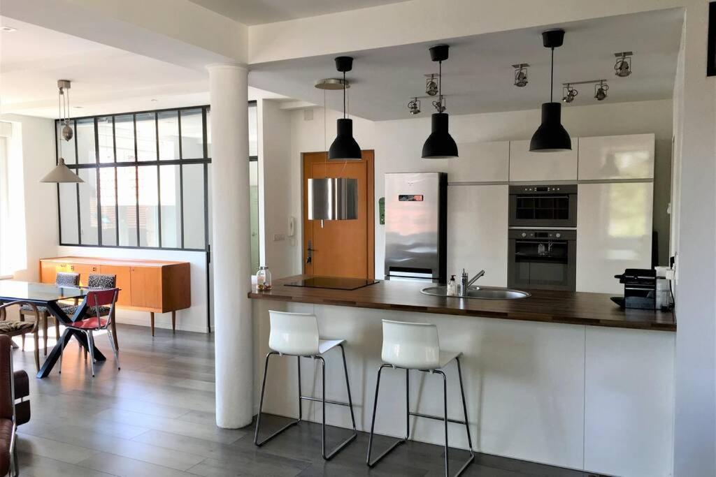 Ferienwohnung Superbe Loft 100M2 Proche Cathedrale Avec Parking Reims Exterior foto