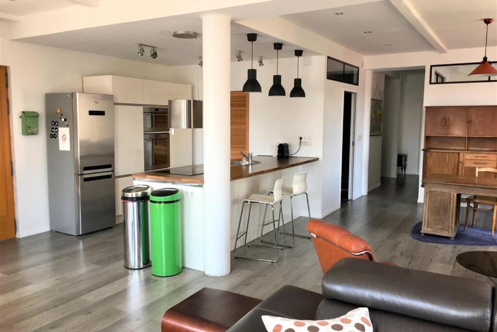 Ferienwohnung Superbe Loft 100M2 Proche Cathedrale Avec Parking Reims Exterior foto
